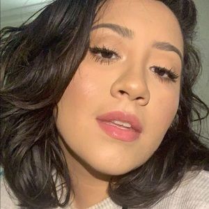 Meet your Posher, Lily